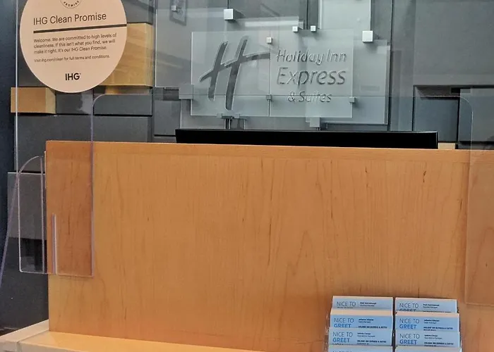 Express & - Austin - By Ihg Hotel 3*