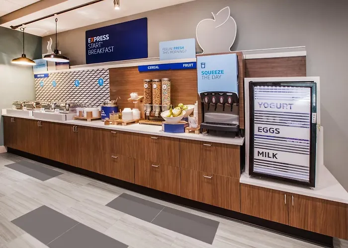 Express & - Austin - By Ihg