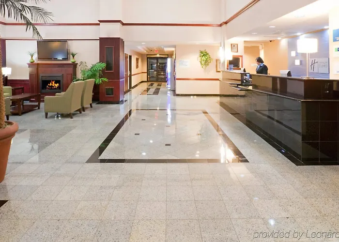 Hotel Express & - Austin - By Ihg Round Rock