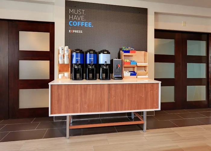 Express & - Austin - By Ihg