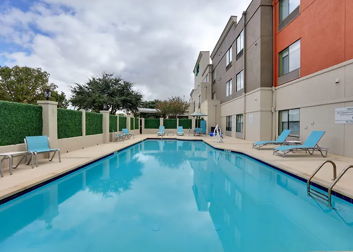 Express & - Austin - By Ihg Round Rock