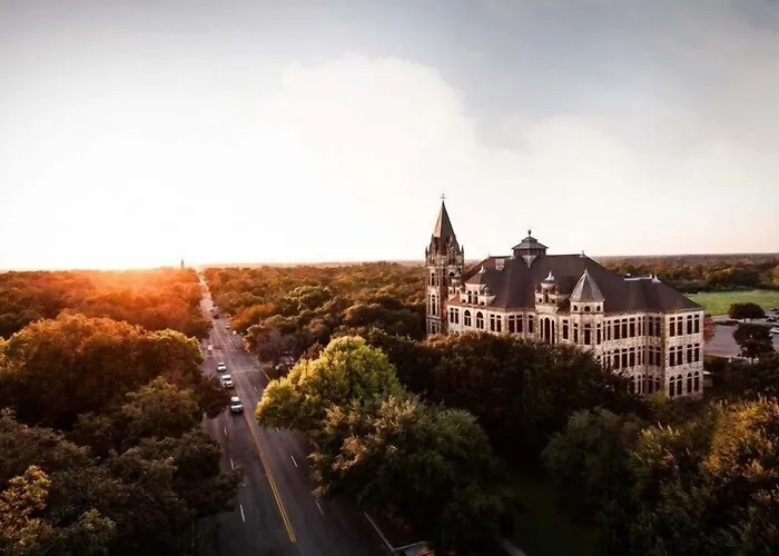 Hotel Express & - Austin - By Ihg 3*